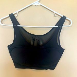 *NEW* Uniqlo wireless padded bra in black